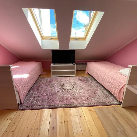 Аpartment For Lady Apartment Чернивци Екстериор снимка